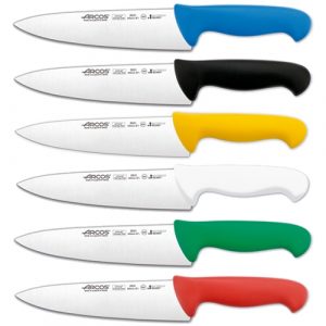 סכין שף ARCOS חלקה ידית פלסטיק אדומה – 20 ס"מ